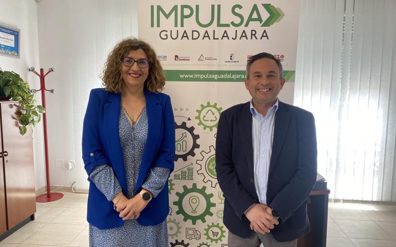 Villanueva de la Torre destaca el avance de su futuro pol�gono industrial en una reuni�n de trabajo mantenida con Impulsa Guadalajara