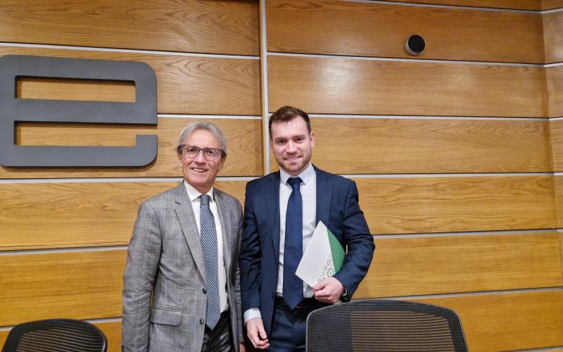 Impulsa Guadalajara presente en un encuentro empresarial con el embajador de Colombia, Eduardo �vila